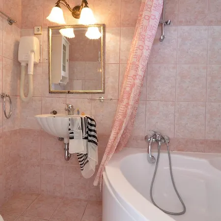 Apartament Pipitsa's